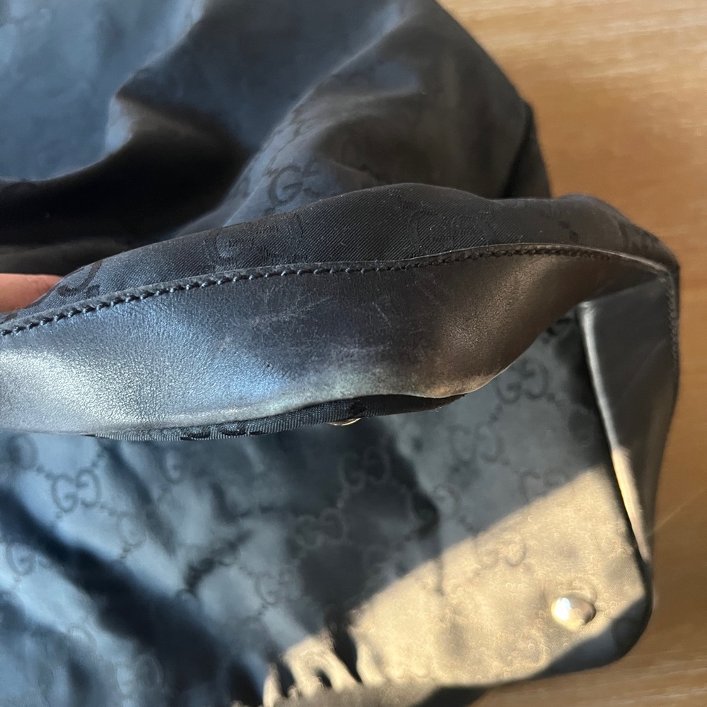 Gucci Black Monogram Duffel Bag - Picture 8 of 8